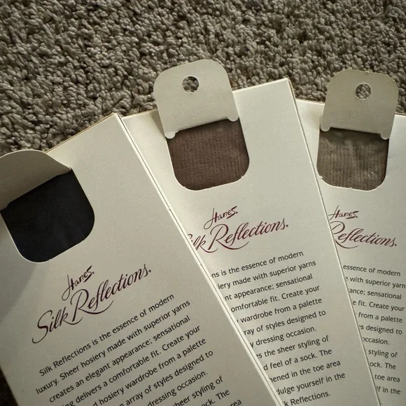 New Hanes Silk Reflections Silky Sheer Knee-highs Socks 6 pairs one size - Picture 3 of 3